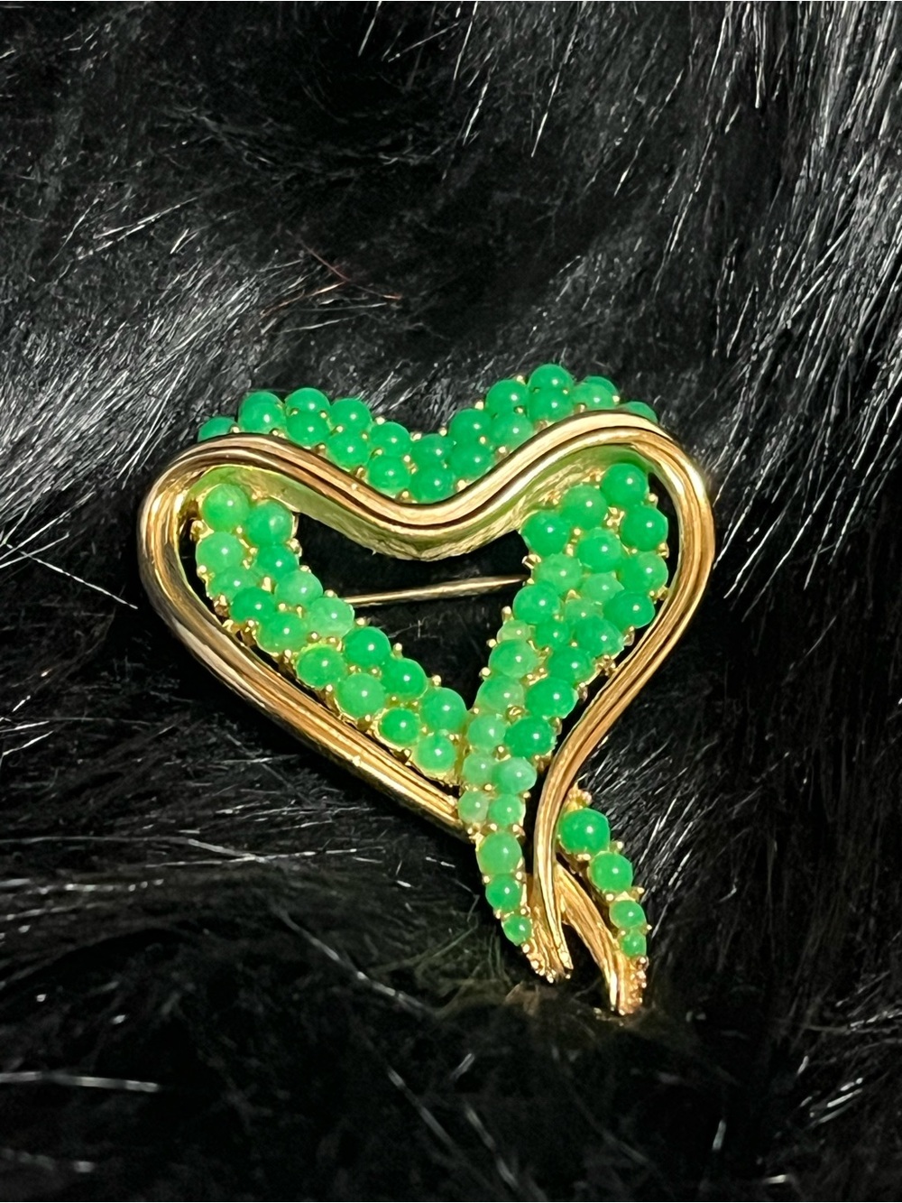 Vintage Trifari Green Heart Brooch - Picture 2 of 11